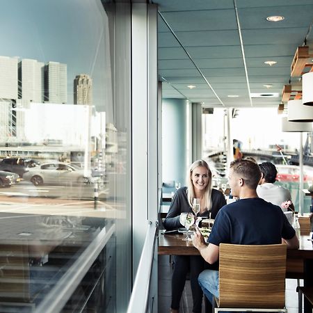 Отель Doubletree By Hilton Rotterdam Centre Экстерьер фото